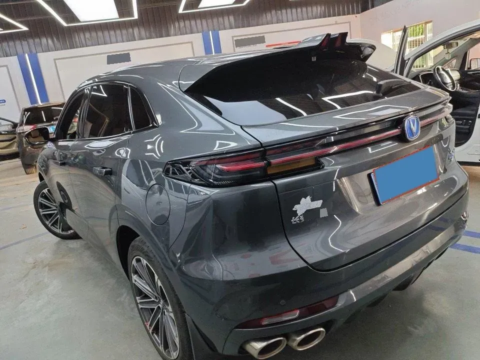 2021 ChangAn UNI-K 2.0T 233HP L4 8AT,autocango,china used car exporter,china ev exporter,chinese used car exporter,chinese used ev exporter