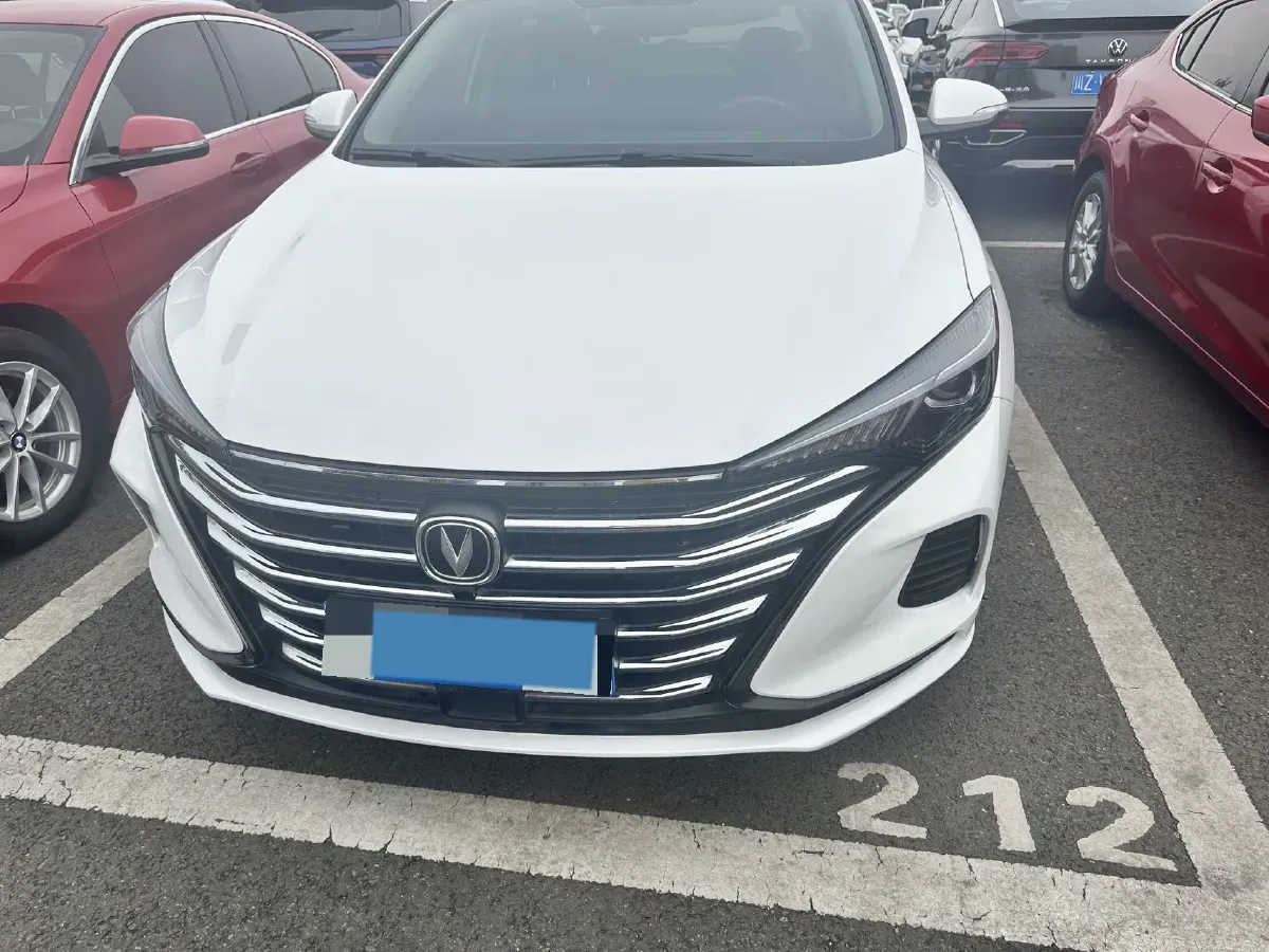 2021 ChangAn Eado 1.6L 128HP L4 CVT,autocango,china used car exporter,china ev exporter,chinese used car exporter,chinese used ev exporter