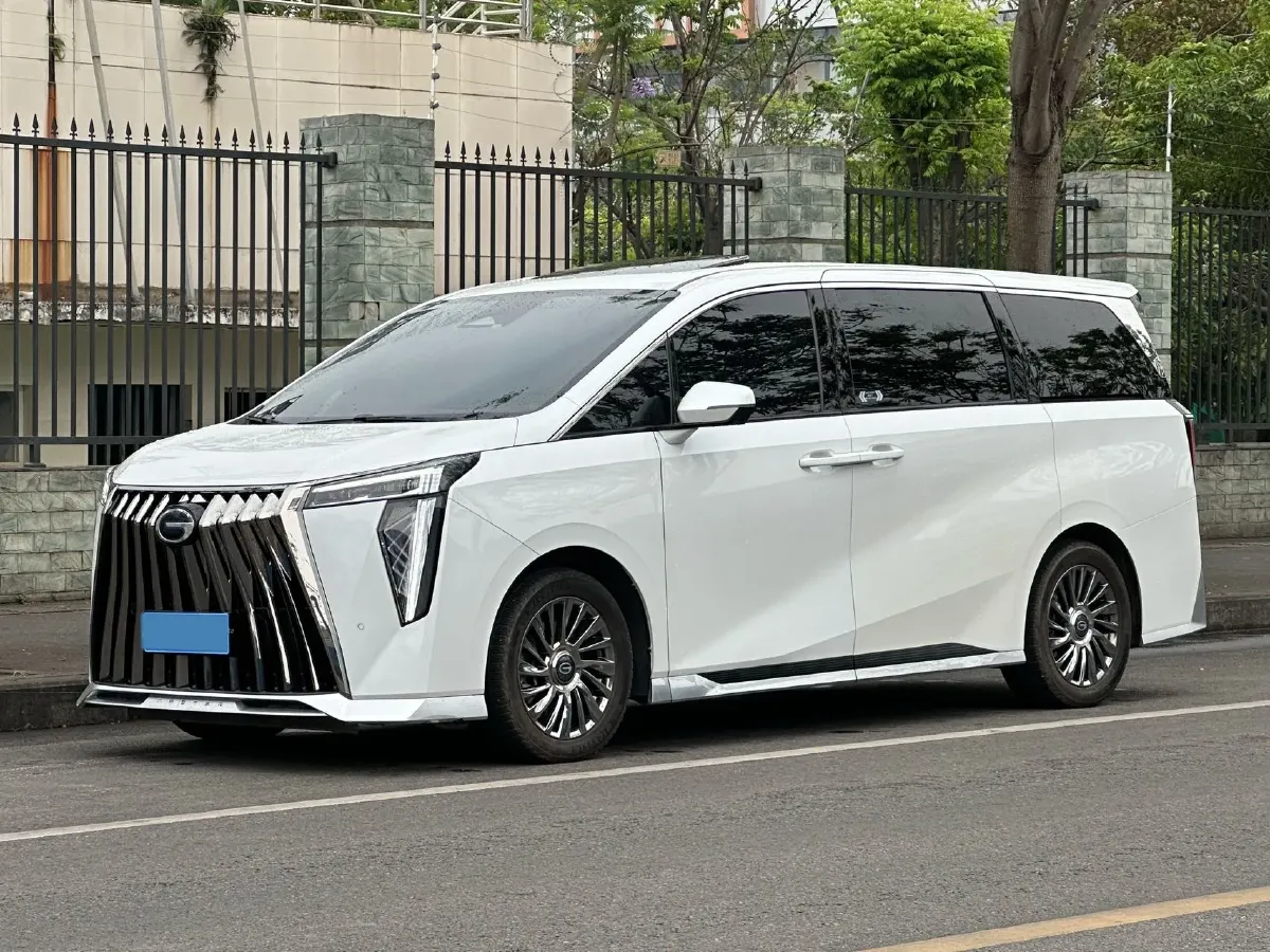 2023 GAC Trumpchi M8 2.0T 190HP L4 E-CVT Hybrid,autocango,china used car exporter,china ev exporter,chinese used car exporter,chinese used ev exporter
