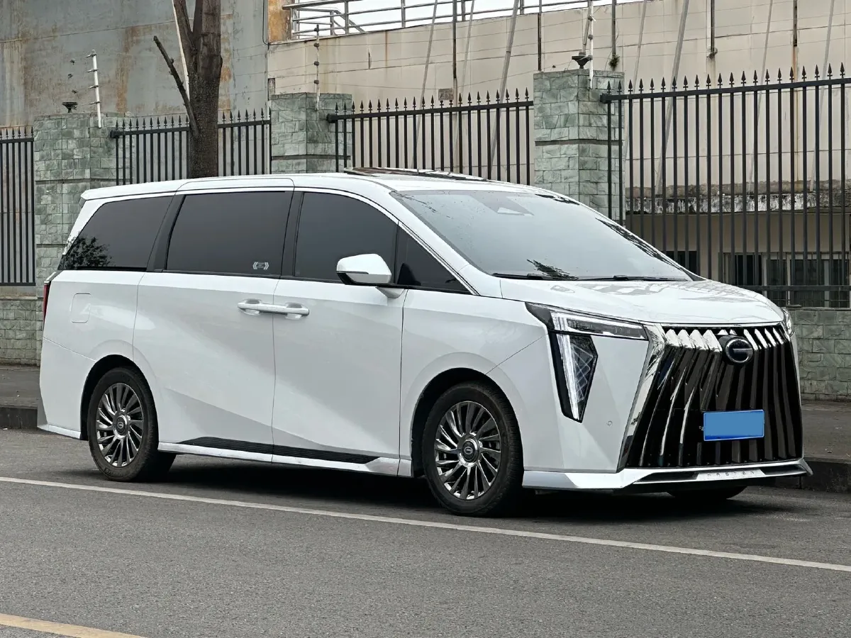 2023 GAC Trumpchi M8 2.0T 190HP L4 E-CVT Hybrid,autocango,china used car exporter,china ev exporter,chinese used car exporter,chinese used ev exporter