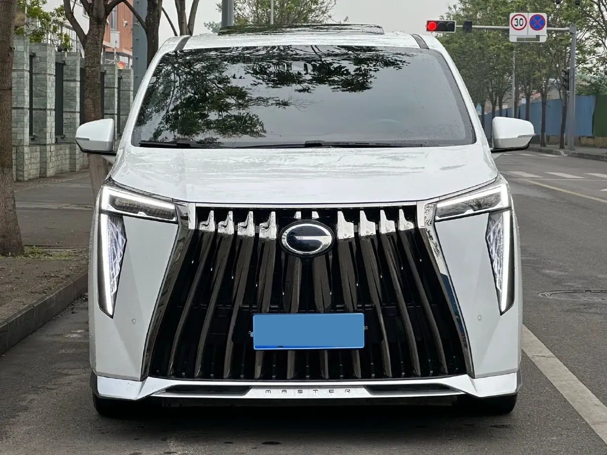2023 GAC Trumpchi M8 2.0T 190HP L4 E-CVT Hybrid,autocango,china used car exporter,china ev exporter,chinese used car exporter,chinese used ev exporter
