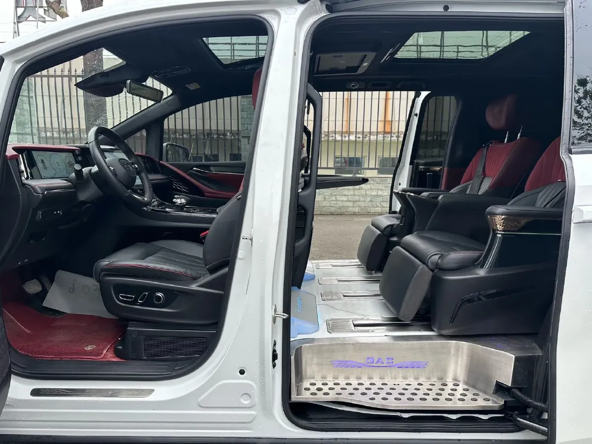 2023 GAC Trumpchi M8 2.0T 190HP L4 E-CVT Hybrid,autocango,china used car exporter,china ev exporter,chinese used car exporter,chinese used ev exporter