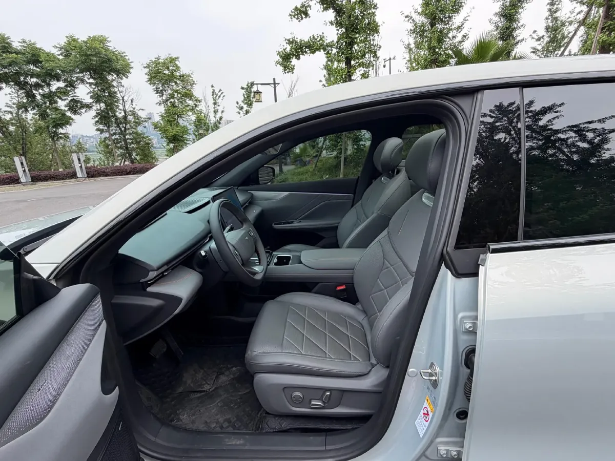 2025 ChangAn QiYuan A07 BEV 56.1KWH,autocango,china used car exporter,china ev exporter,chinese used car exporter,chinese used ev exporter