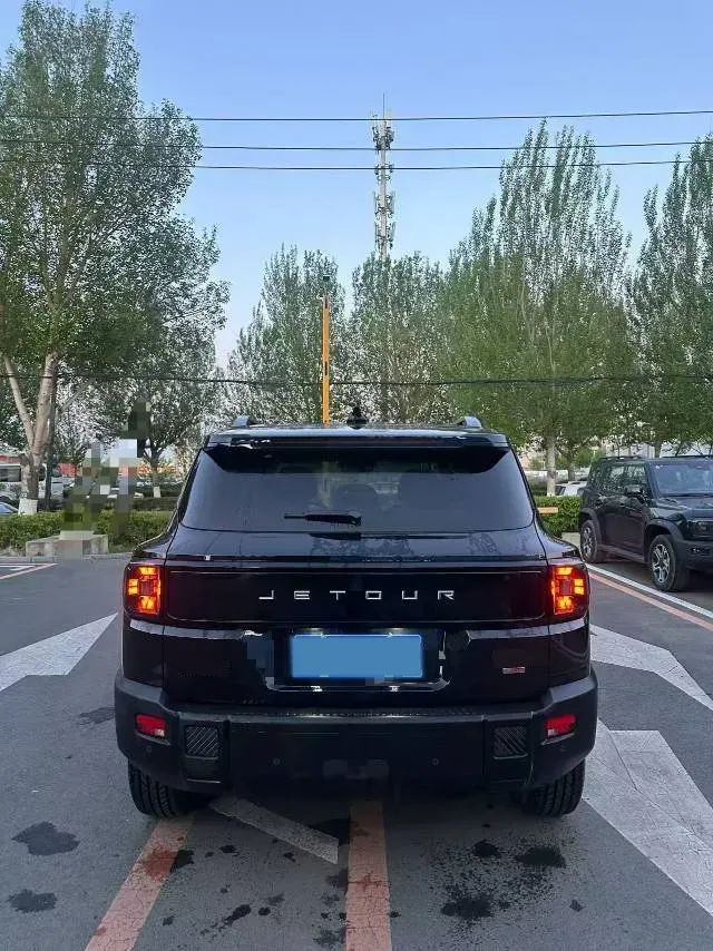 2025 Jetour Freeman 2.0T 254HP L4 8AT,autocango,china used car exporter,china ev exporter,chinese used car exporter,chinese used ev exporter