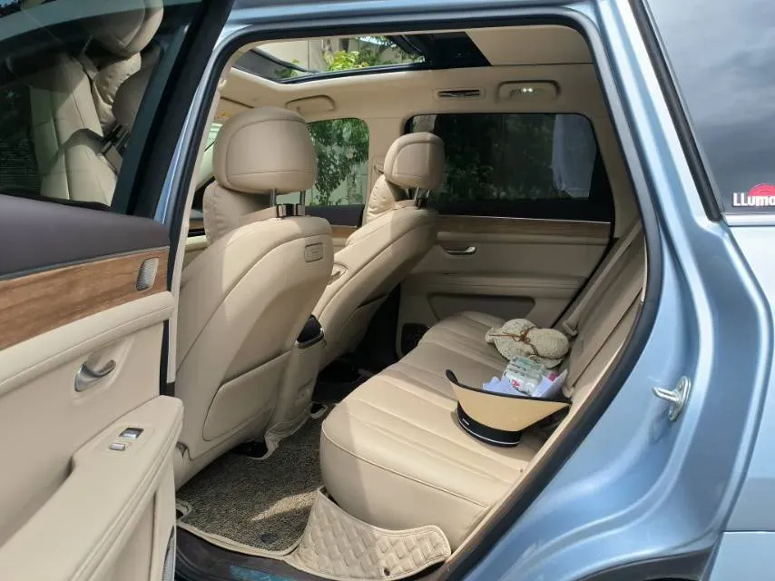 2024 AITO AITO M7 1.5T 152HP L4 REEV 42KWH,autocango,china used car exporter,china ev exporter,chinese used car exporter,chinese used ev exporter