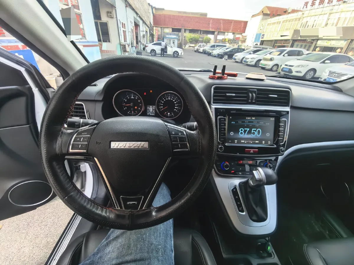 2018 Haval M6 1.5T 150HP L4 7DCT,autocango,china used car exporter,china ev exporter,chinese used car exporter,chinese used ev exporter
