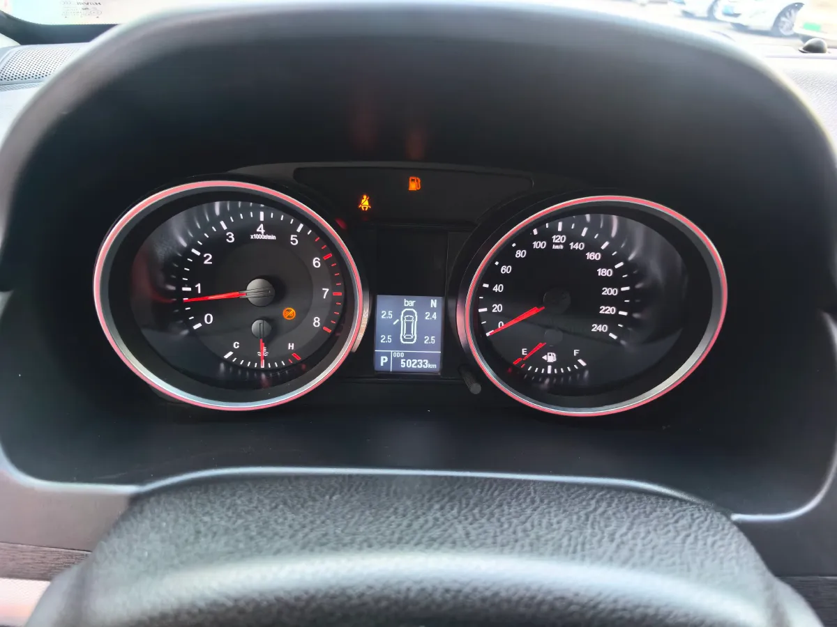 2018 Haval M6 1.5T 150HP L4 7DCT,autocango,china used car exporter,china ev exporter,chinese used car exporter,chinese used ev exporter