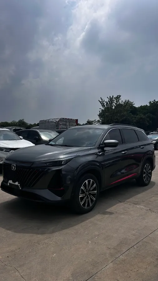 2022 ChangAn CS75 Plus 2.0T 233HP L4 8AT,autocango,china used car exporter,china ev exporter,chinese used car exporter,chinese used ev exporter
