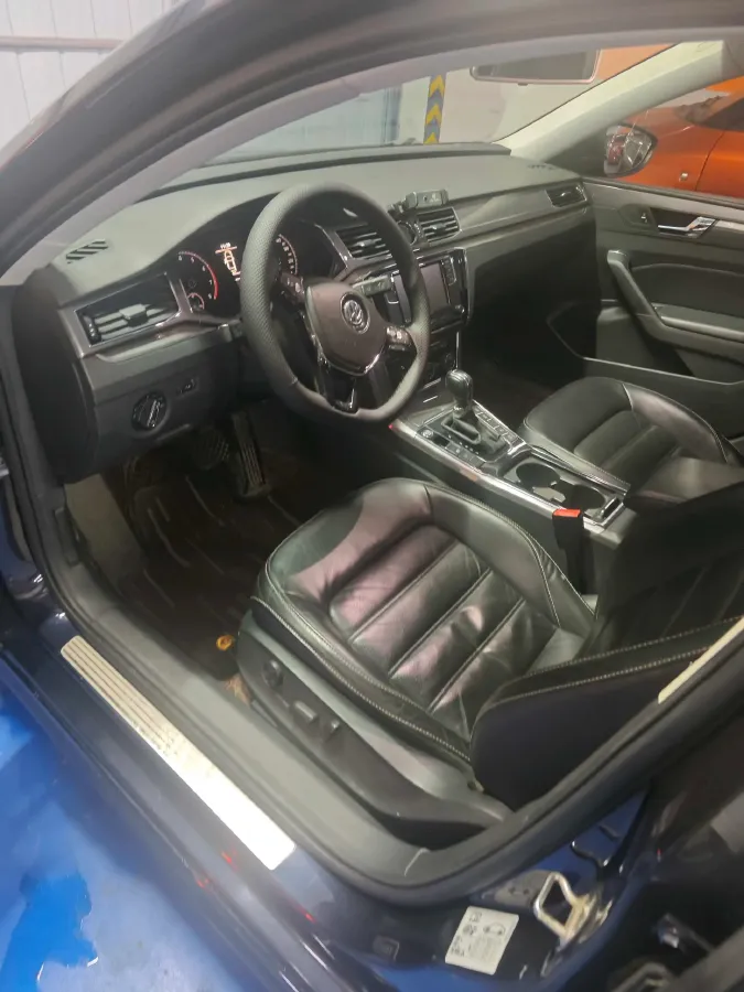 2017 Volkswagen Passat 1.8T 180HP L4 7DCT,autocango,china used car exporter,china ev exporter,chinese used car exporter,chinese used ev exporter