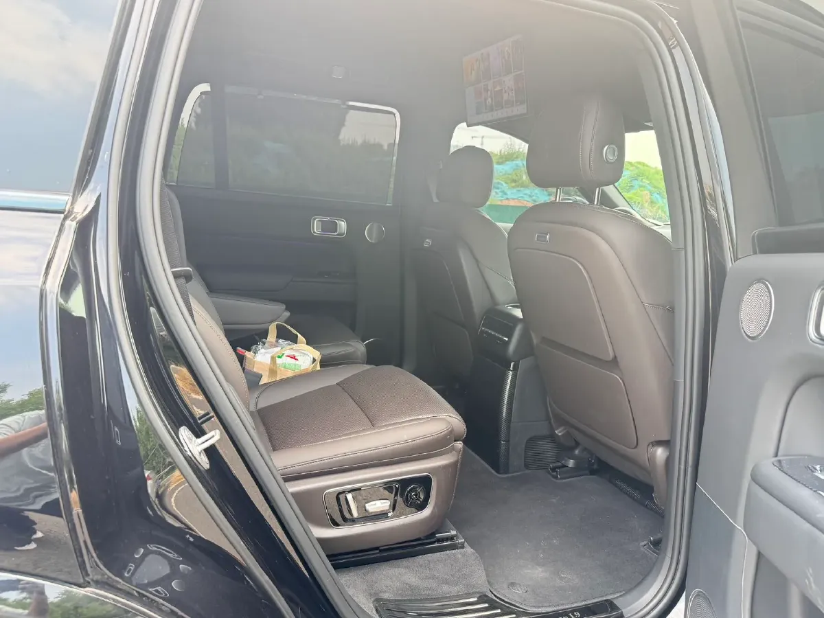 2022 Li L9 Range Extended 154HP REEV 42.6KWH,autocango,china used car exporter,china ev exporter,chinese used car exporter,chinese used ev exporter