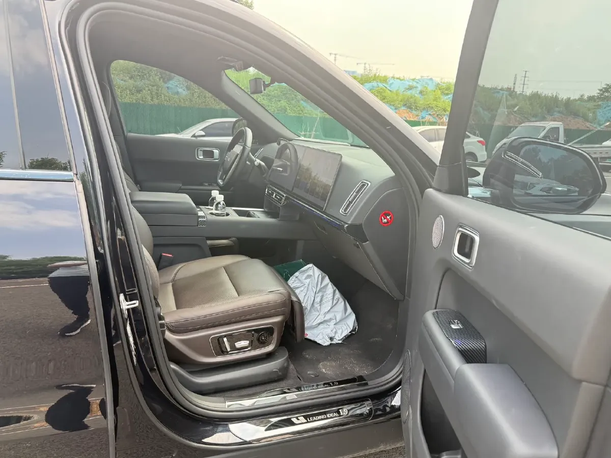 2022 Li L9 Range Extended 154HP REEV 42.6KWH,autocango,china used car exporter,china ev exporter,chinese used car exporter,chinese used ev exporter