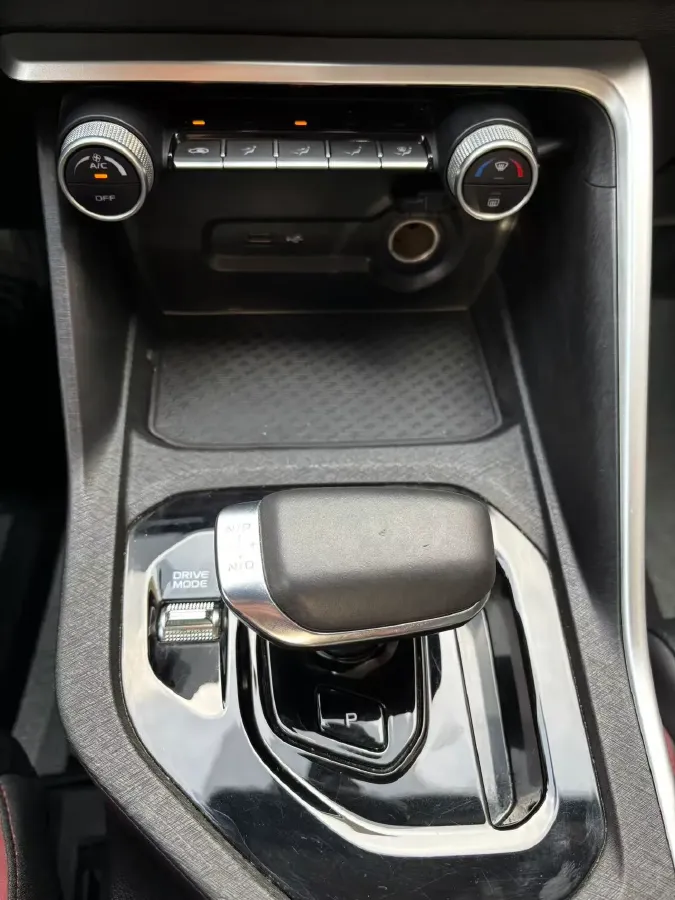 2021 Geely Coolray 1.4T 141HP L4 6DCT,autocango,china used car exporter,china ev exporter,chinese used car exporter,chinese used ev exporter