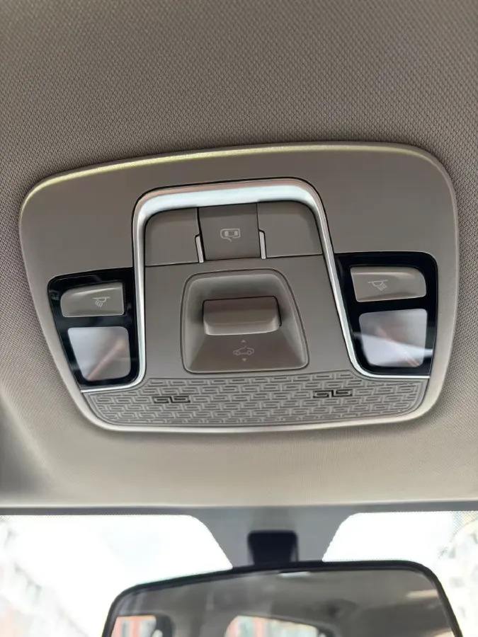 2021 Geely Coolray 1.4T 141HP L4 6DCT,autocango,china used car exporter,china ev exporter,chinese used car exporter,chinese used ev exporter