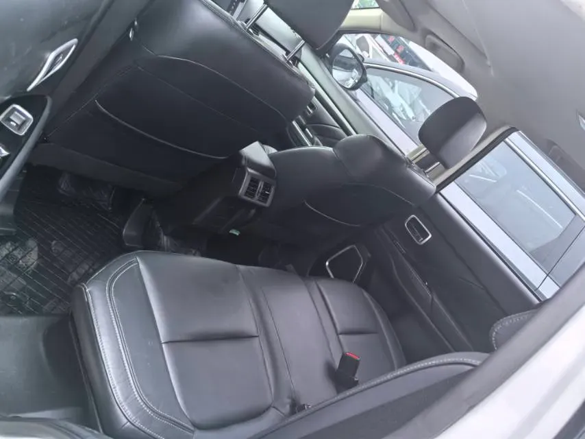2019 Mitsubishi Outlander 2.0L 166HP L4 CVT,autocango,china used car exporter,china ev exporter,chinese used car exporter,chinese used ev exporter