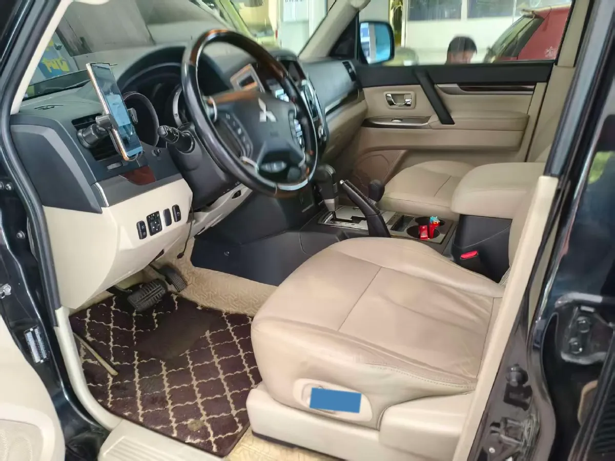 2017 Honda Jade 1.8L 141HP L4 5AT,autocango,china used car exporter,china ev exporter,chinese used car exporter,chinese used ev exporter