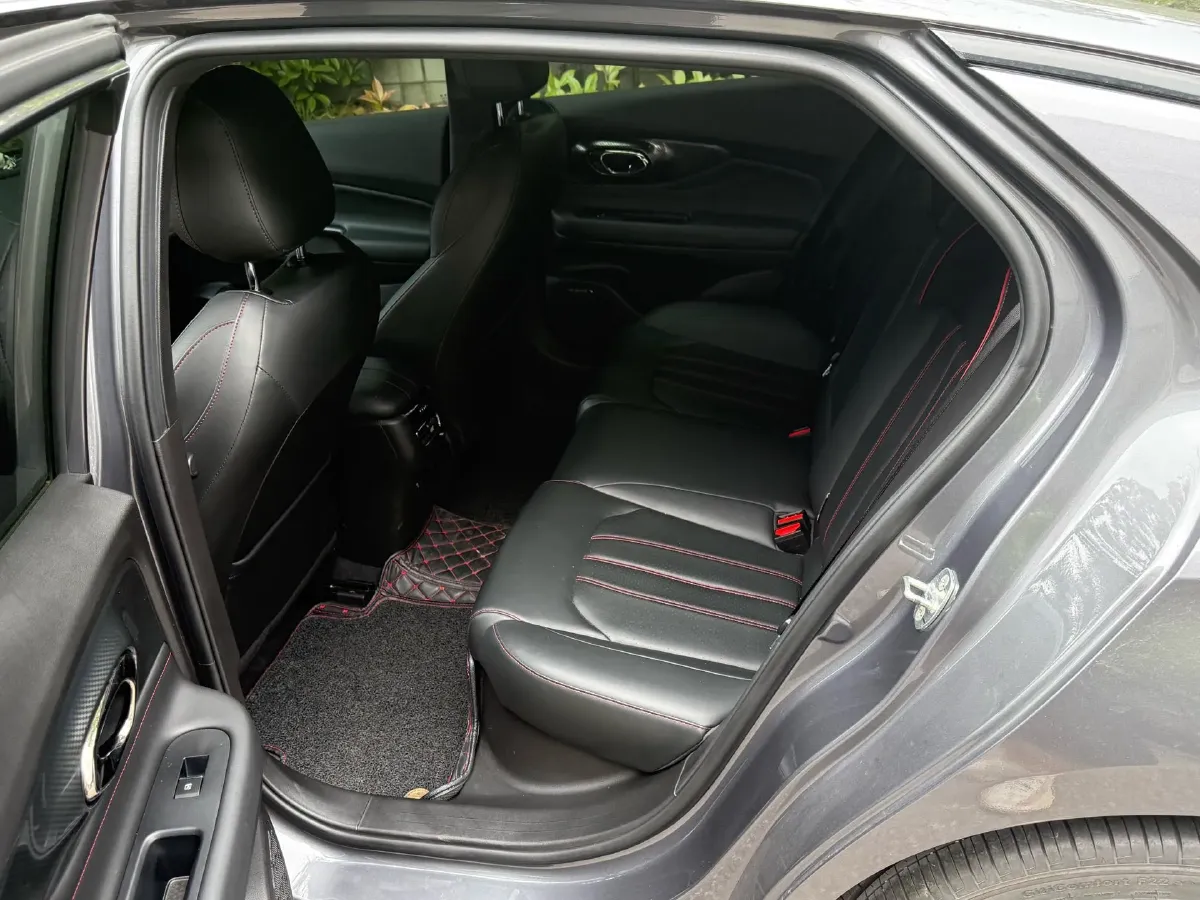 2021 GAC Trumpchi Empow 1.5T 177HP L4 7DCT,autocango,china used car exporter,china ev exporter,chinese used car exporter,chinese used ev exporter