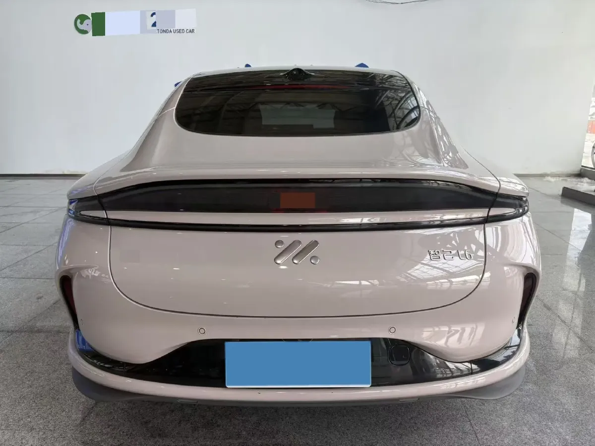 2024 IM L6 BEV 83KWH,autocango,china used car exporter,china ev exporter,chinese used car exporter,chinese used ev exporter