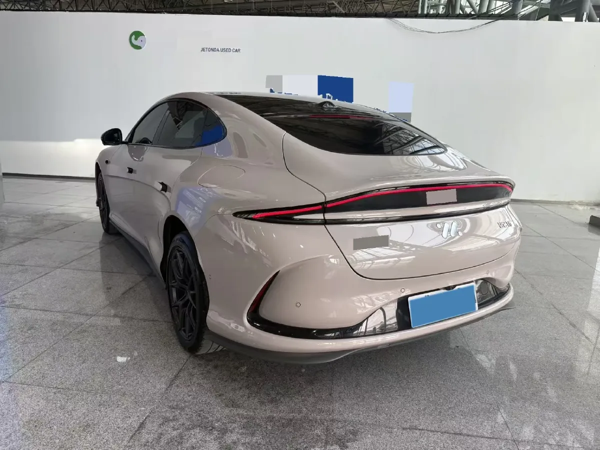 2024 IM L6 BEV 83KWH,autocango,china used car exporter,china ev exporter,chinese used car exporter,chinese used ev exporter