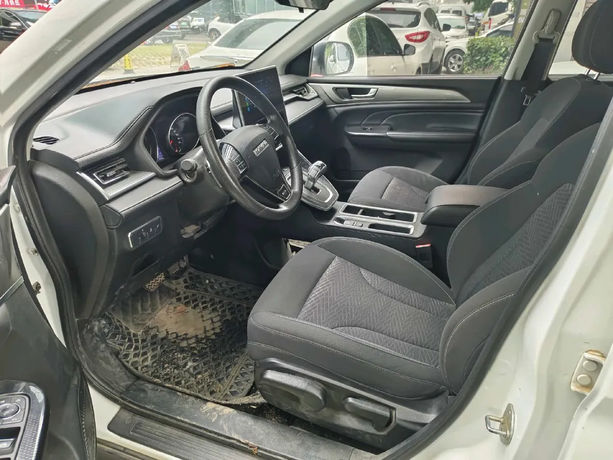 2023 Haval M6 1.5T 150HP L4 7DCT,autocango,china used car exporter,china ev exporter,chinese used car exporter,chinese used ev exporter