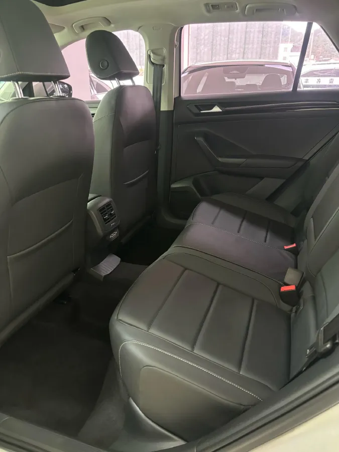 2018 Borgward BX7 2.0T 224HP L4 6AT,autocango,china used car exporter,china ev exporter,chinese used car exporter,chinese used ev exporter