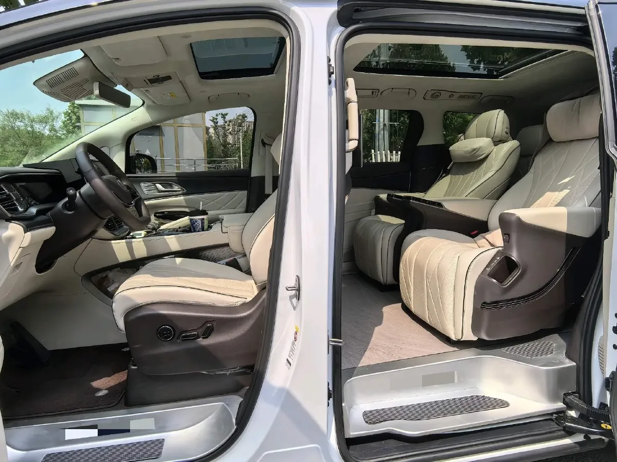 2024 Denza D9 1.5T 139HP L4 E-CVT PHEV 40KWH,autocango,china used car exporter,china ev exporter,chinese used car exporter,chinese used ev exporter