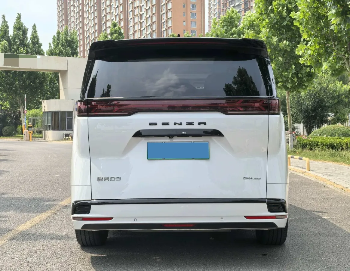 2024 Denza D9 1.5T 139HP L4 E-CVT PHEV 40KWH,autocango,china used car exporter,china ev exporter,chinese used car exporter,chinese used ev exporter