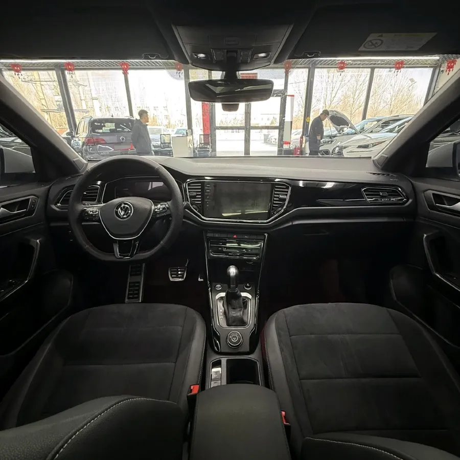 2021 Volkswagen T-Roc 1.4T 150HP L4 7DCT,autocango,china used car exporter,china ev exporter,chinese used car exporter,chinese used ev exporter