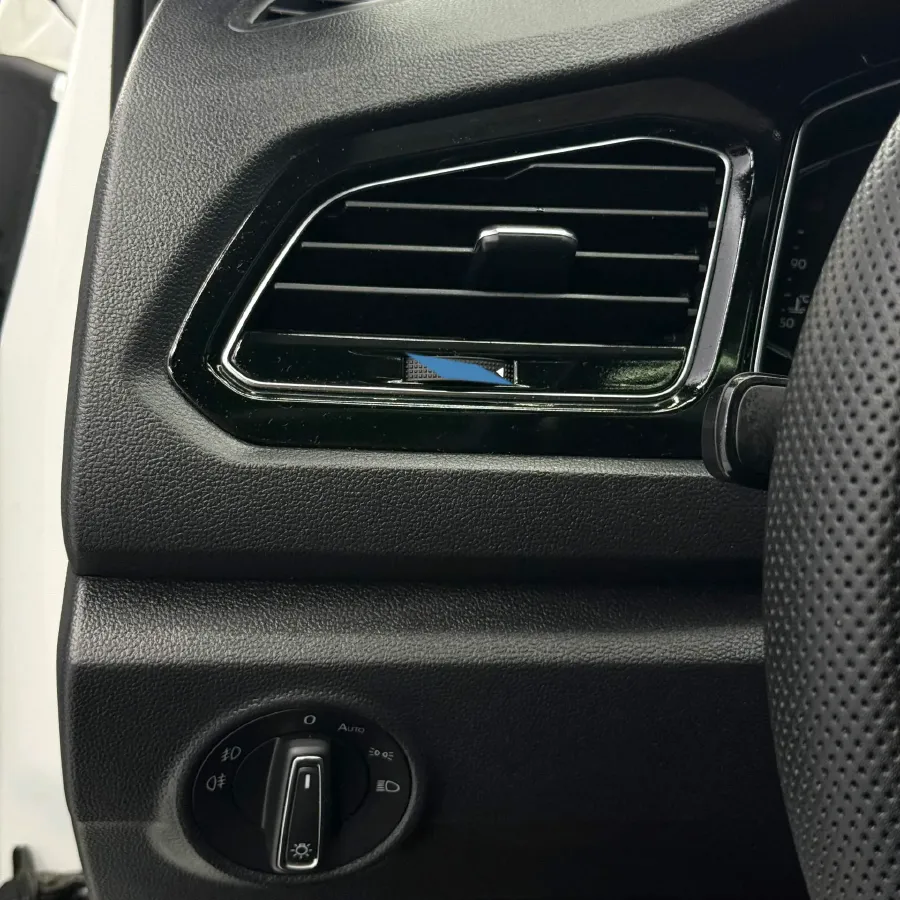 2021 Volkswagen T-Roc 1.4T 150HP L4 7DCT,autocango,china used car exporter,china ev exporter,chinese used car exporter,chinese used ev exporter