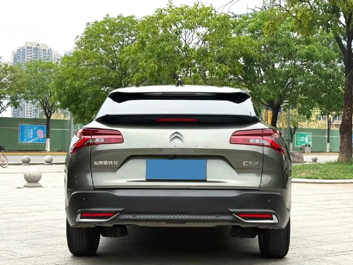 2022 Citroen C5 X 1.6T 175HP L4 8AT,autocango,china used car exporter,china ev exporter,chinese used car exporter,chinese used ev exporter