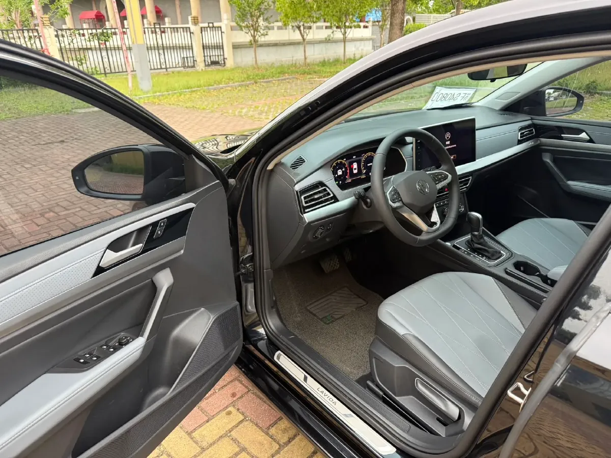 2023 Volkswagen Lavida 1.5L 113HP L4 6AT,autocango,china used car exporter,china ev exporter,chinese used car exporter,chinese used ev exporter