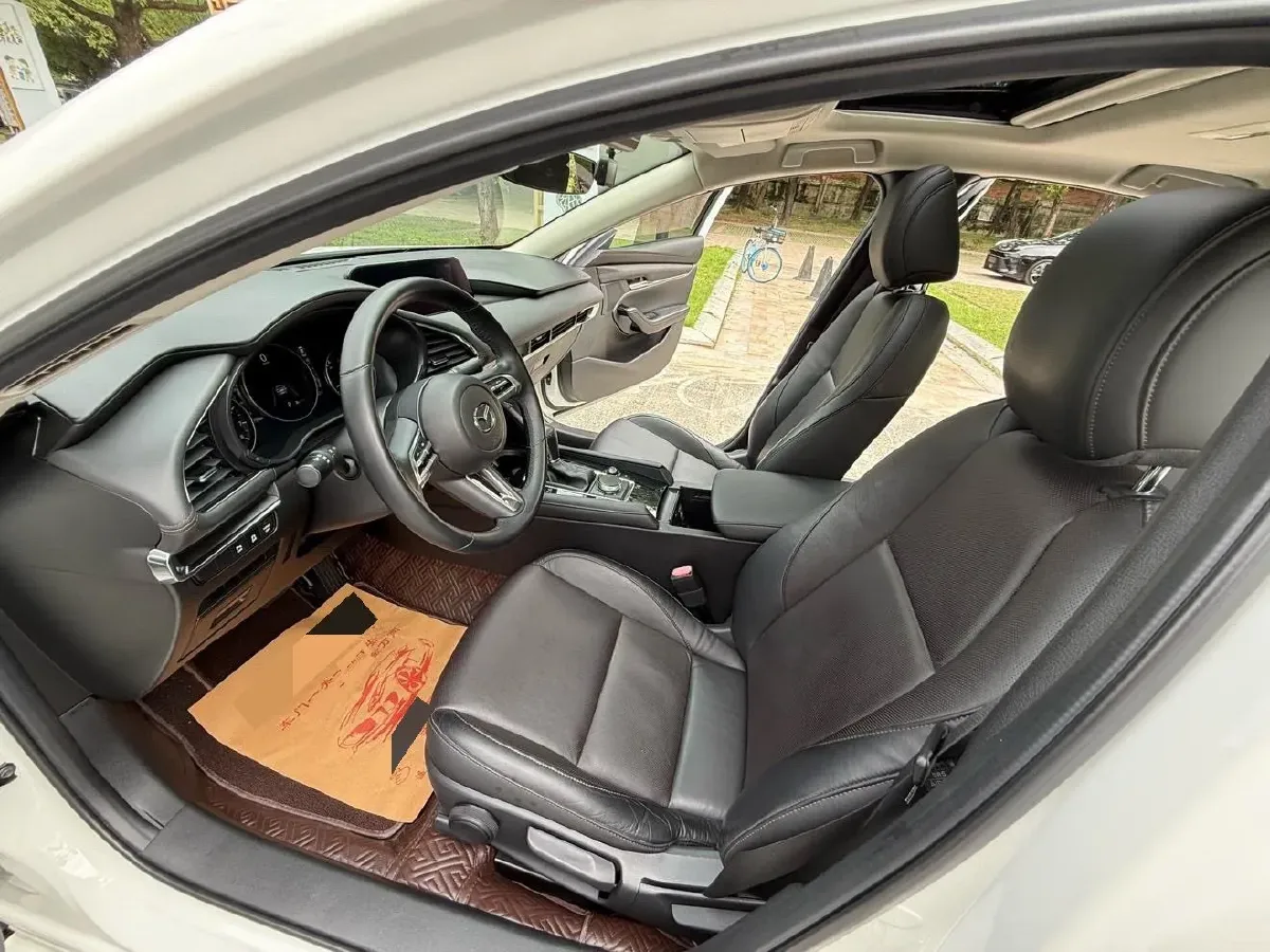 2020 Mazda 3 Axela 2.0L 158HP L4 6AT,autocango,china used car exporter,china ev exporter,chinese used car exporter,chinese used ev exporter