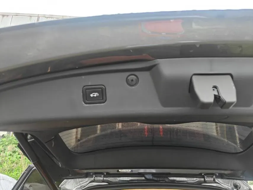 2023 ChangAn CS75 Plus 1.5T 188HP L4 8AT,autocango,china used car exporter,china ev exporter,chinese used car exporter,chinese used ev exporter