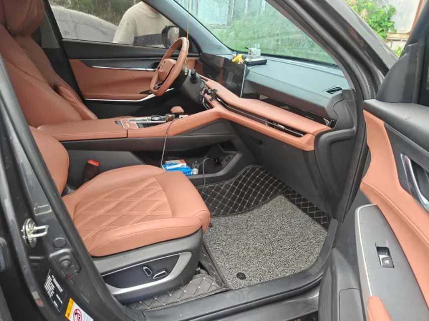 2023 ChangAn CS75 Plus 1.5T 188HP L4 8AT,autocango,china used car exporter,china ev exporter,chinese used car exporter,chinese used ev exporter