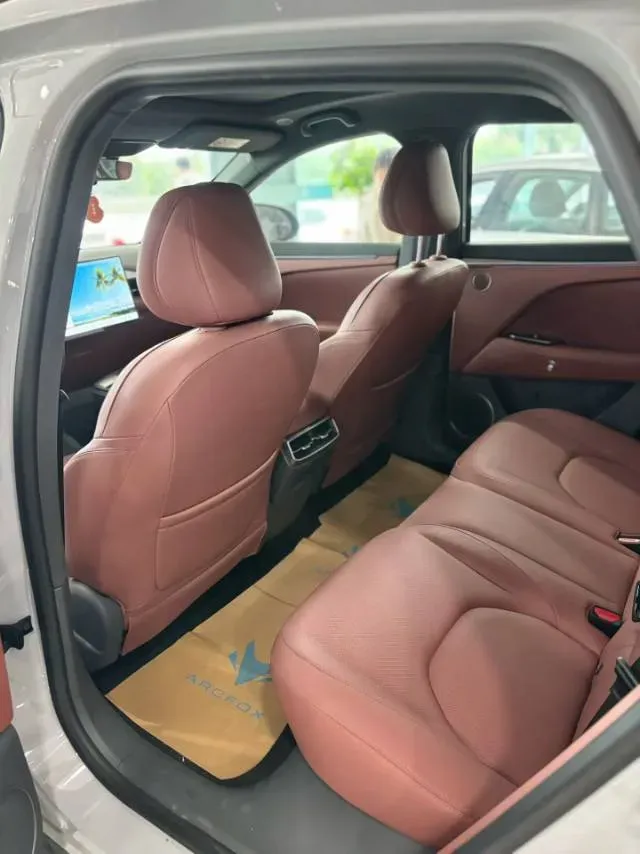 2026 ARCFOX αT5 REEV 105HP REEV,autocango,china used car exporter,china ev exporter,chinese used car exporter,chinese used ev exporter