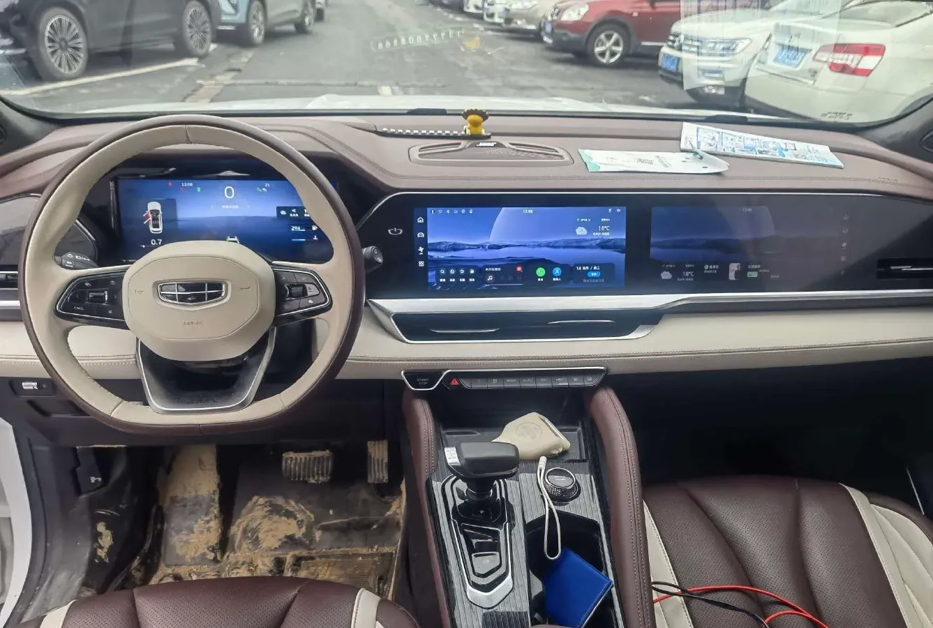 2021 Geely Monjaro 2.0T 218HP L4 7DCT,autocango,china used car exporter,china ev exporter,chinese used car exporter,chinese used ev exporter
