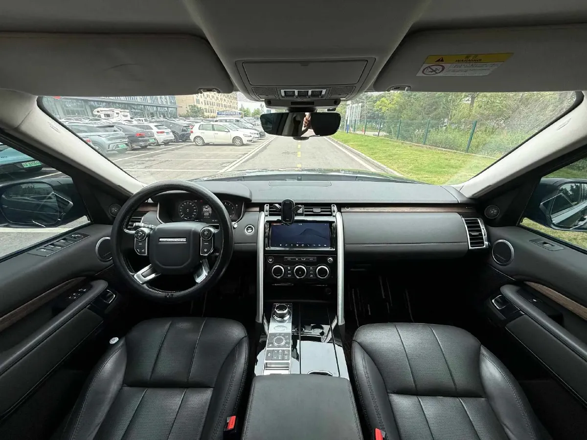 2018 Land Rover Discovery 3.0T 340HP V6 8AT,autocango,china used car exporter,china ev exporter,chinese used car exporter,chinese used ev exporter