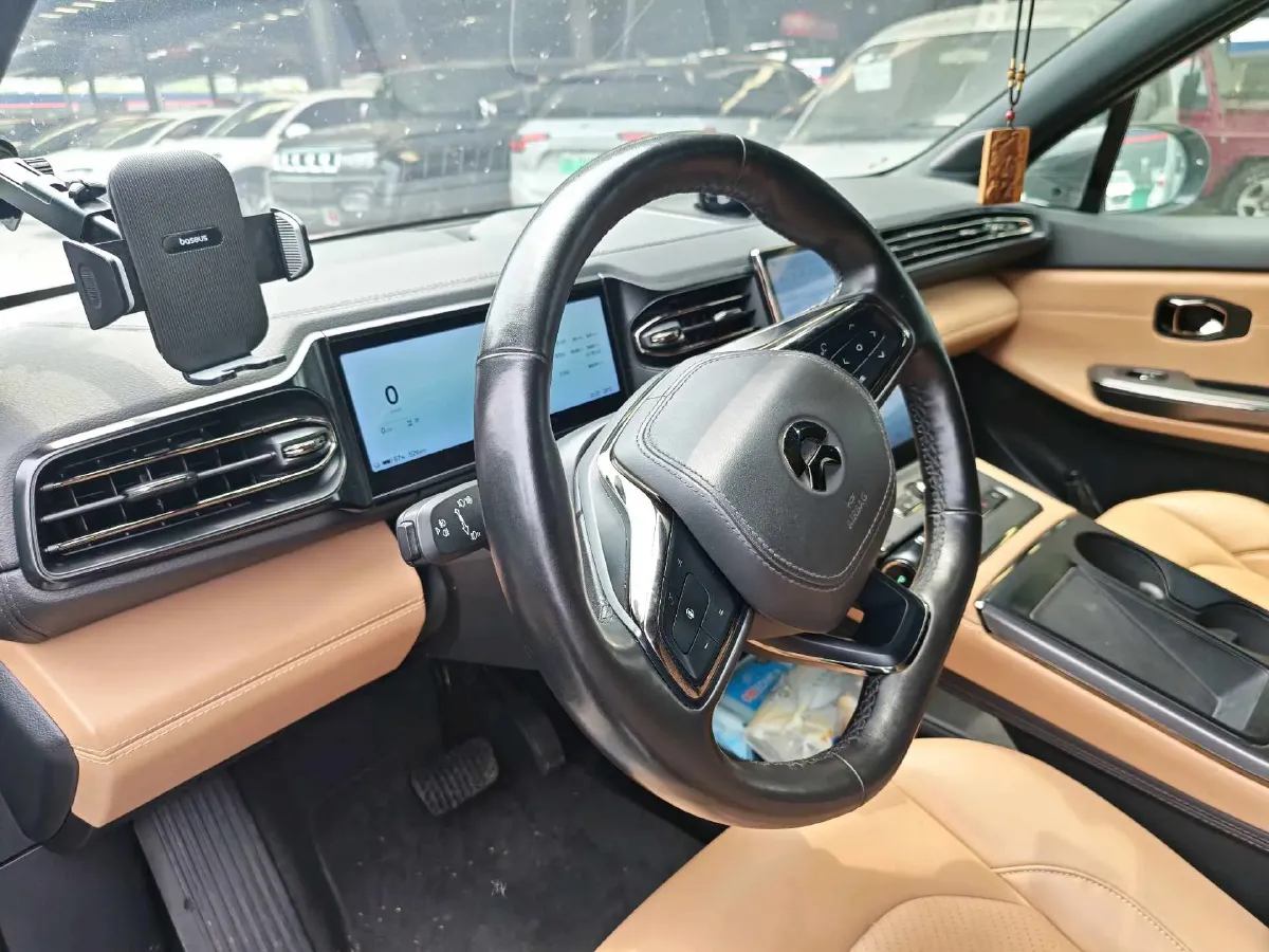 2020 Lexus NX 2.5L 155HP L4 E-CVT Hybrid,autocango,china used car exporter,china ev exporter,chinese used car exporter,chinese used ev exporter