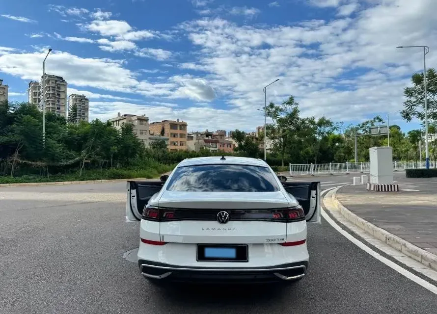 2025 Volkswagen Lamando 1.4T 150HP L4 7DCT,autocango,china used car exporter,china ev exporter,chinese used car exporter,chinese used ev exporter
