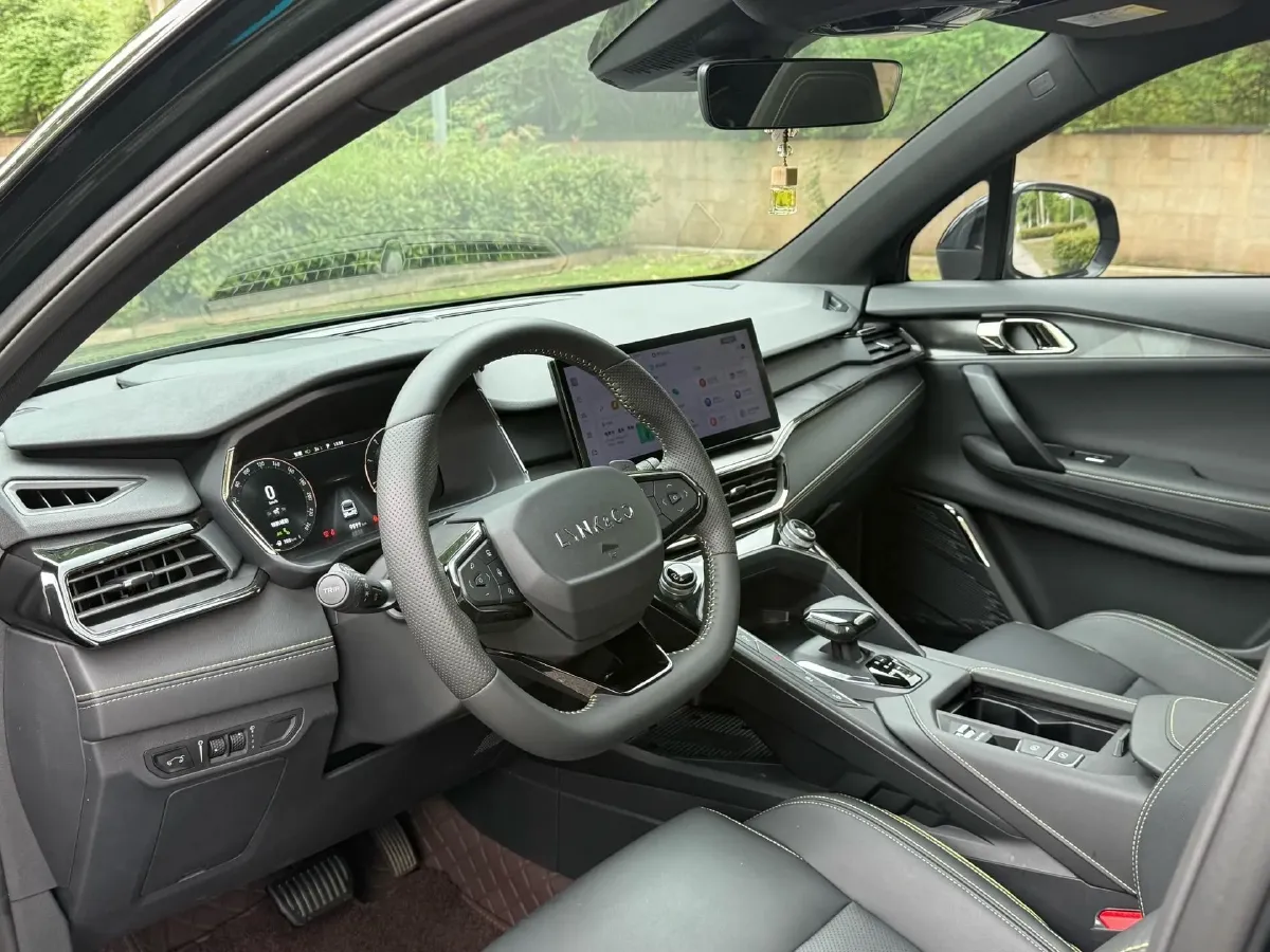 2023 LYNK&CO 03 1.5T 181HP L4 7DCT,autocango,china used car exporter,china ev exporter,chinese used car exporter,chinese used ev exporter