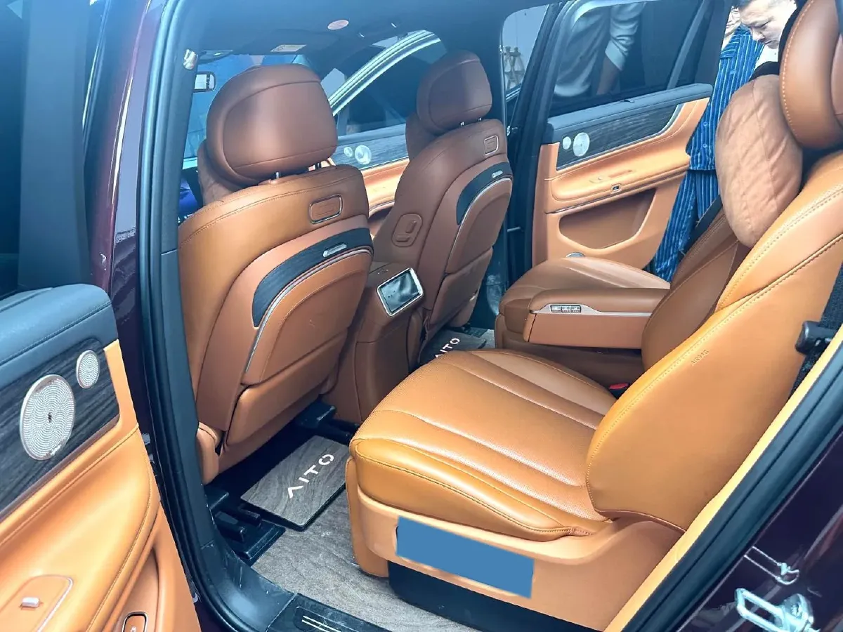 2025 AITO AITO M9 BEV 100KWH,autocango,china used car exporter,china ev exporter,chinese used car exporter,chinese used ev exporter
