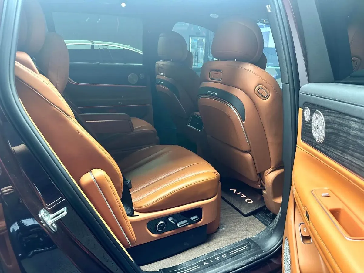 2025 AITO AITO M9 BEV 100KWH,autocango,china used car exporter,china ev exporter,chinese used car exporter,chinese used ev exporter