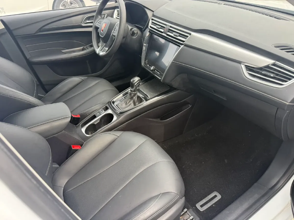 2019 Roewe i5 1.5L 120HP L4 CVT,autocango,china used car exporter,china ev exporter,chinese used car exporter,chinese used ev exporter