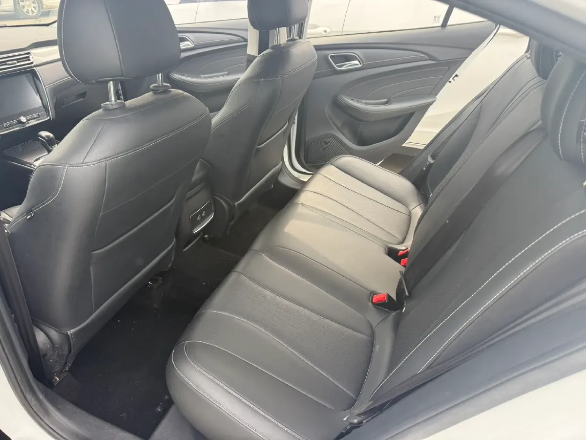 2019 Roewe i5 1.5L 120HP L4 CVT,autocango,china used car exporter,china ev exporter,chinese used car exporter,chinese used ev exporter