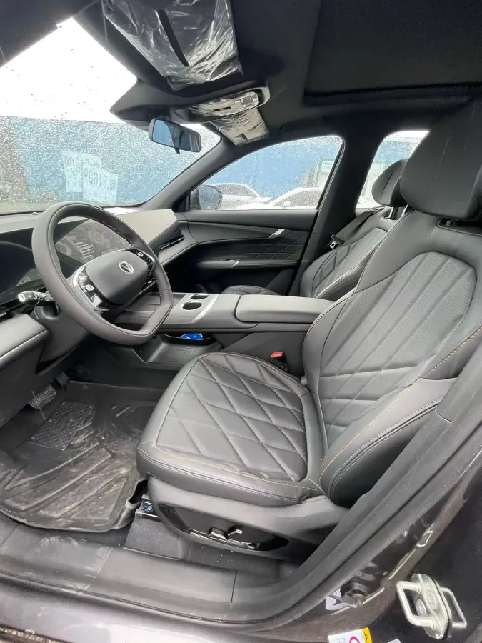 2025 ChangAn CS75 Plus 2.0T 233HP L4 8AT,autocango,china used car exporter,china ev exporter,chinese used car exporter,chinese used ev exporter