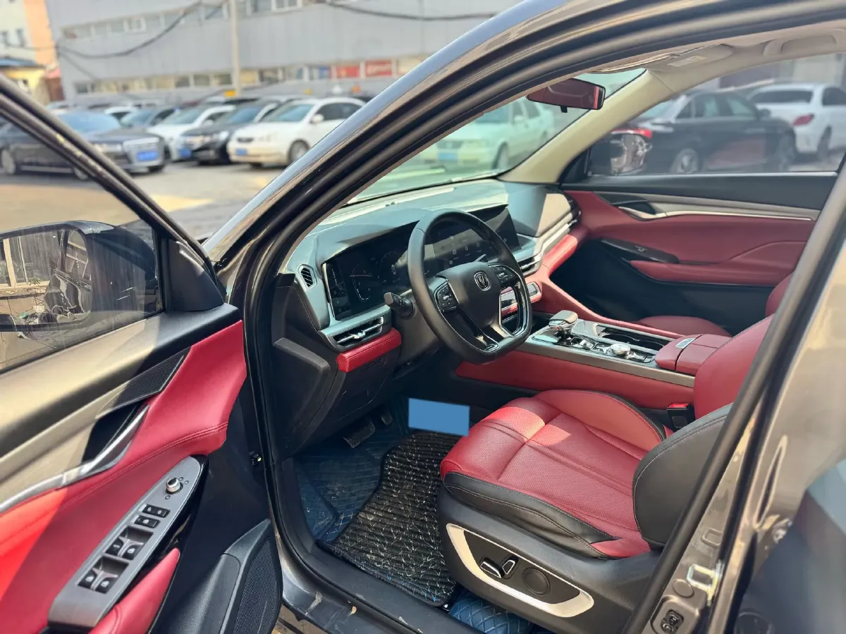 2022 ChangAn CS75 Plus 1.5T 178HP L4 6AT,autocango,china used car exporter,china ev exporter,chinese used car exporter,chinese used ev exporter