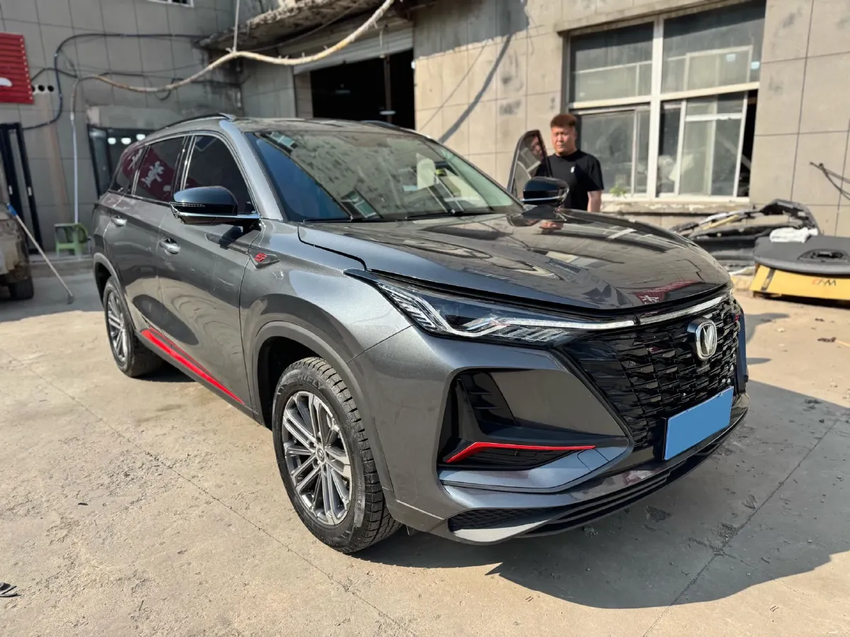 2022 ChangAn CS75 Plus 1.5T 178HP L4 6AT,autocango,china used car exporter,china ev exporter,chinese used car exporter,chinese used ev exporter