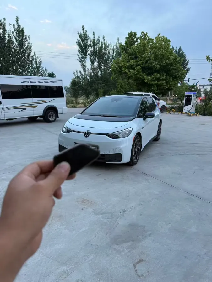 2023 Volkswagen ID.3 BEV 52.8KWH,autocango,china used car exporter,china ev exporter,chinese used car exporter,chinese used ev exporter
