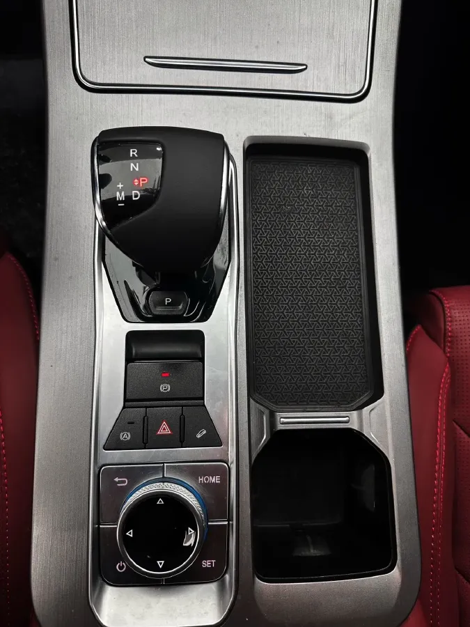 2023 Jetour X70 Plus 1.5T 156HP L4 6DCT,autocango,china used car exporter,china ev exporter,chinese used car exporter,chinese used ev exporter