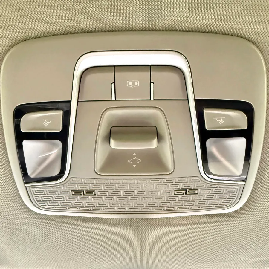 2021 Geely Coolray 1.4T 141HP L4 6DCT,autocango,china used car exporter,china ev exporter,chinese used car exporter,chinese used ev exporter