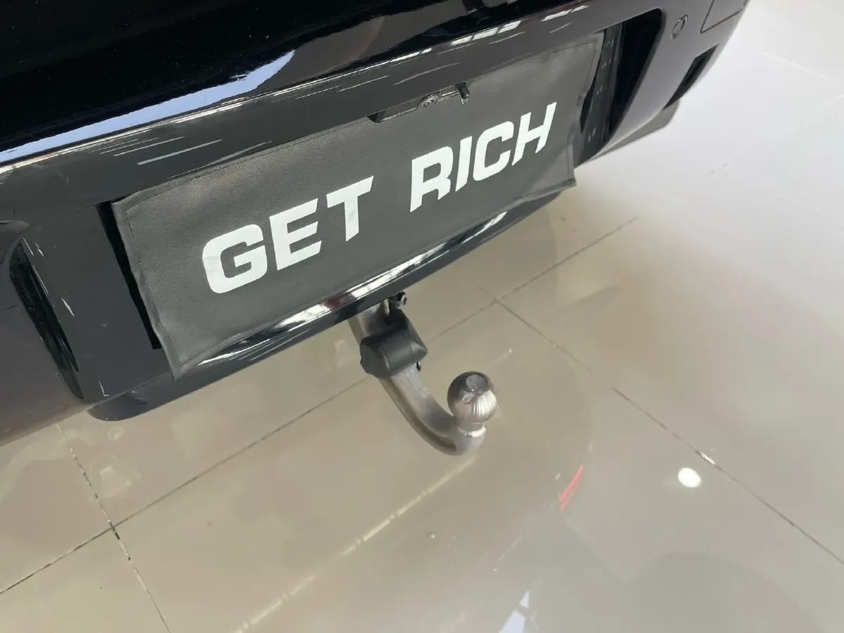 2023 Land Rover Defender 3.0T 400HP L6 8AT,autocango,china used car exporter,china ev exporter,chinese used car exporter,chinese used ev exporter
